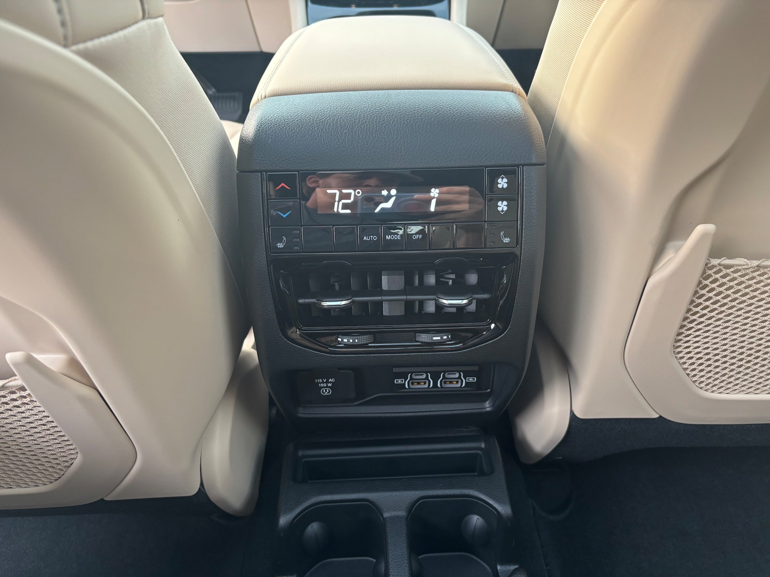 New 2025 Jeep Grand Cherokee L Limited w/ Luxury Tech Group II AWD/4WD image 12