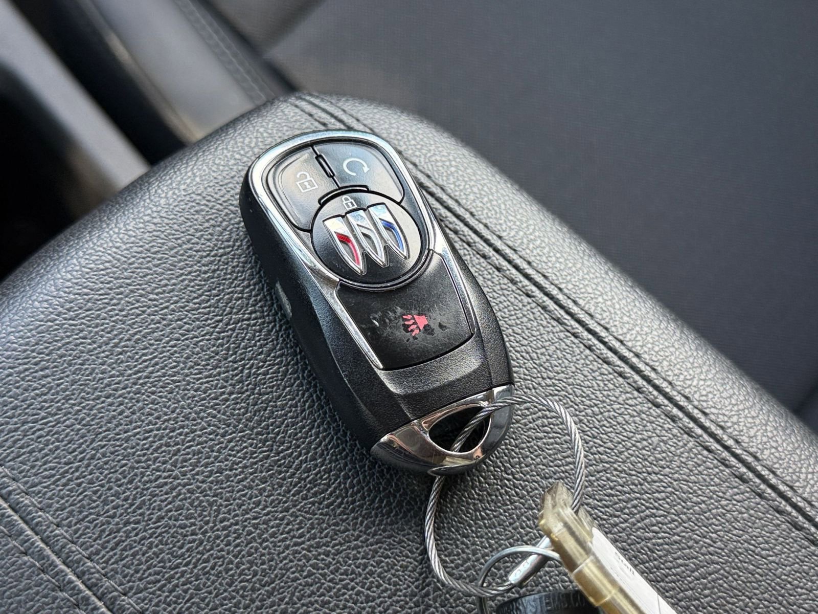 Used 2025 Buick Encore GX Preferred FWD image 22