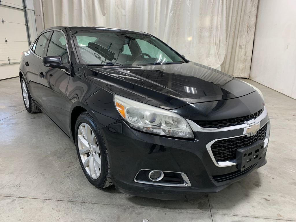 Used 2014 Chevrolet Malibu LT image 2