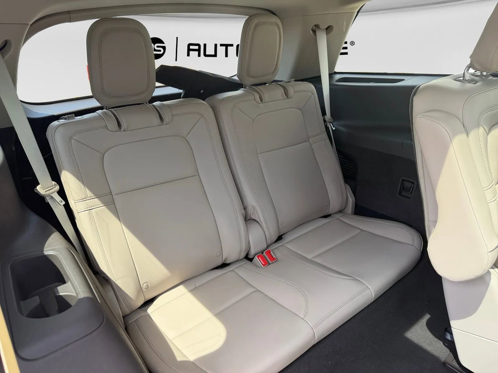 Used 2022 Lincoln Aviator Reserve w/ Elements Package Plus RWD image 33
