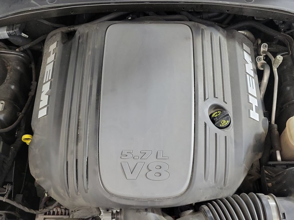 Used 2023 Chrysler 300 S w/ Comfort Group RWD image 11