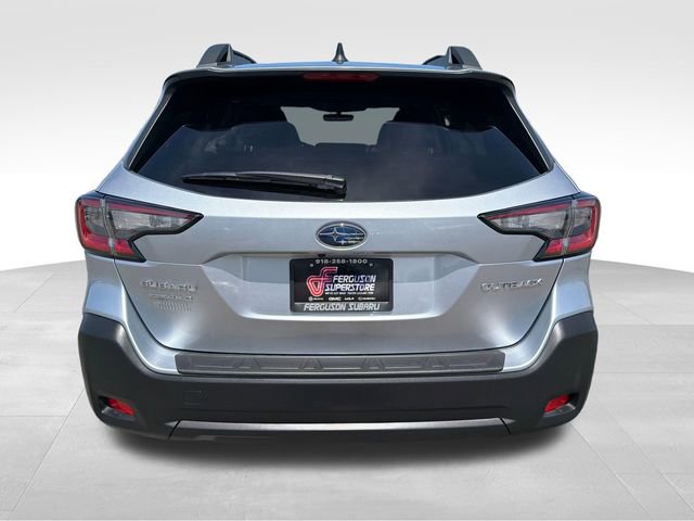 Used 2025 Subaru Outback Premium image 6