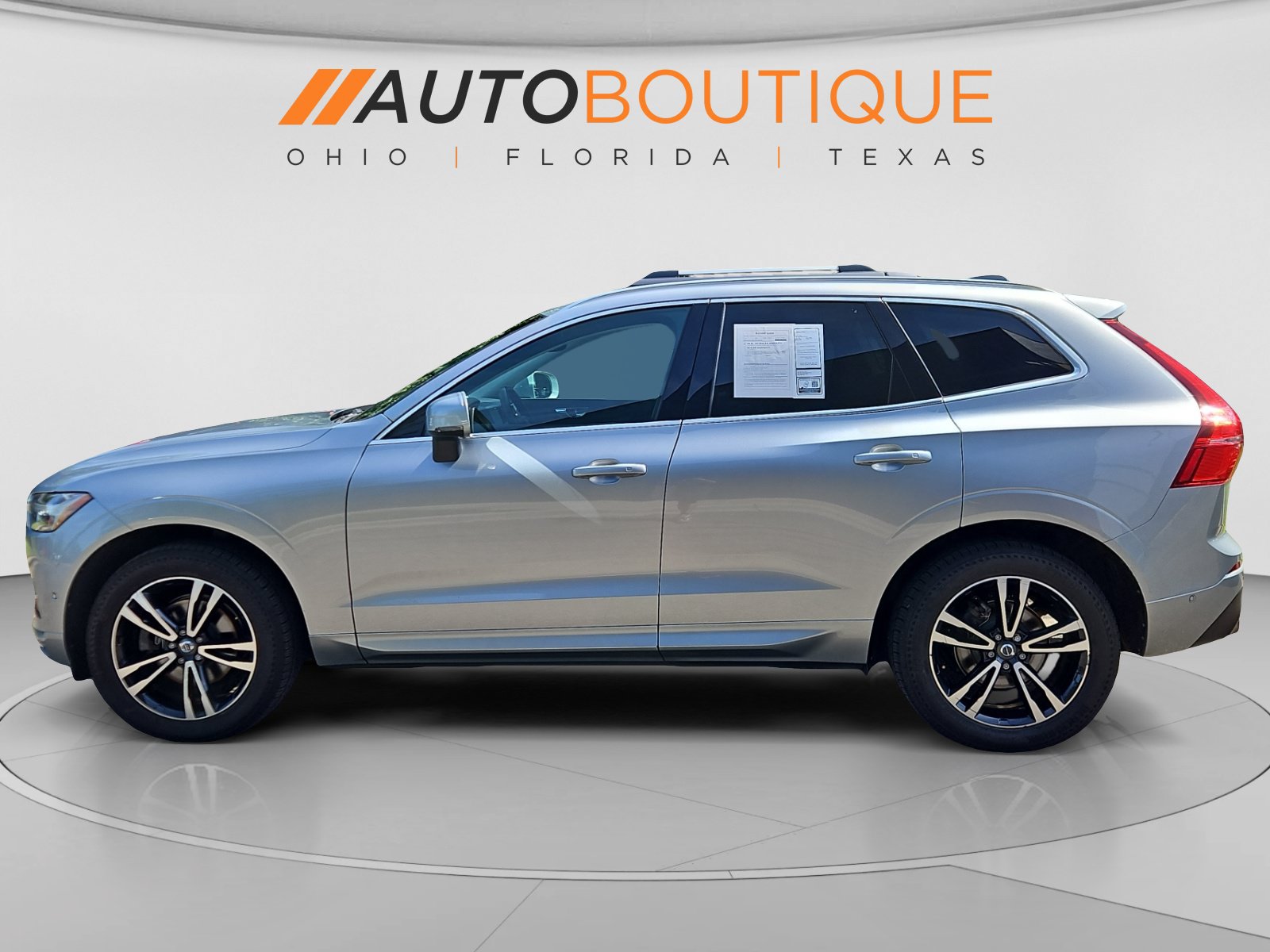 Used 2018 Volvo XC60 T5 Momentum w/ Vision Package AWD/4WD image 2