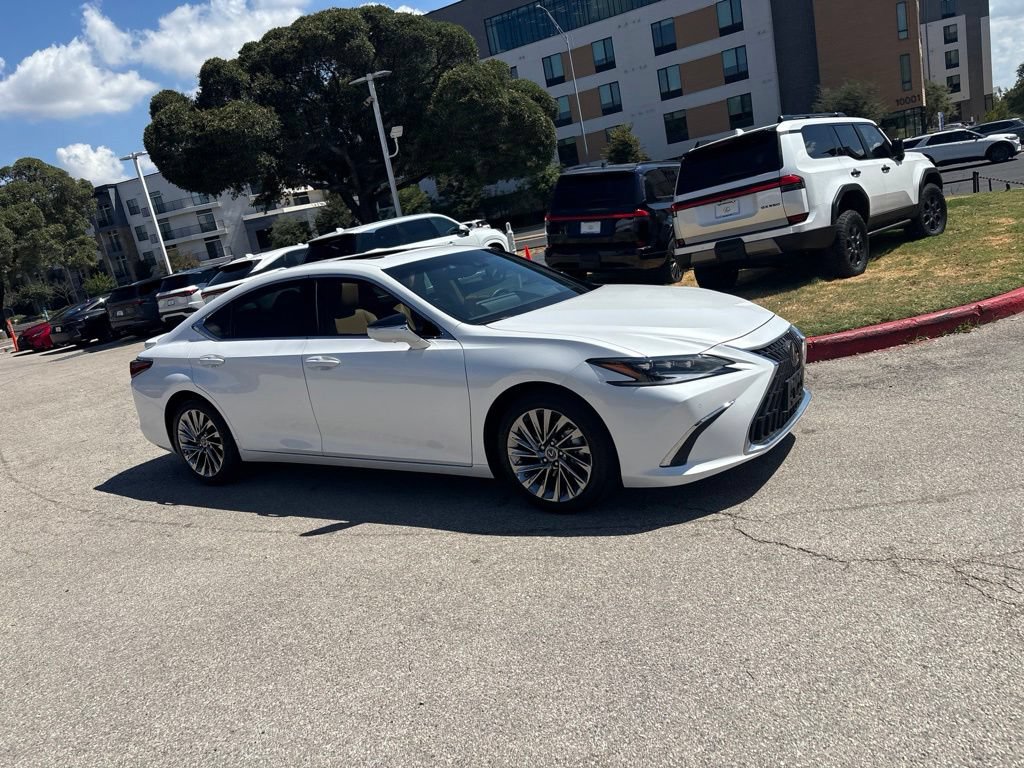 Certified 2024 Lexus ES 300h Ultra Luxury FWD image 7