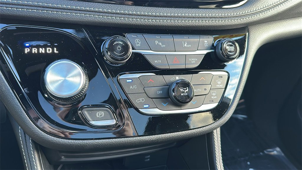 New 2026 Chrysler Pacifica Limited w/ S Appearance Package image 22