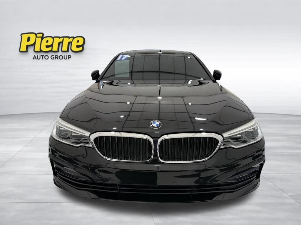 Used 2017 BMW 540i xDrive image 9