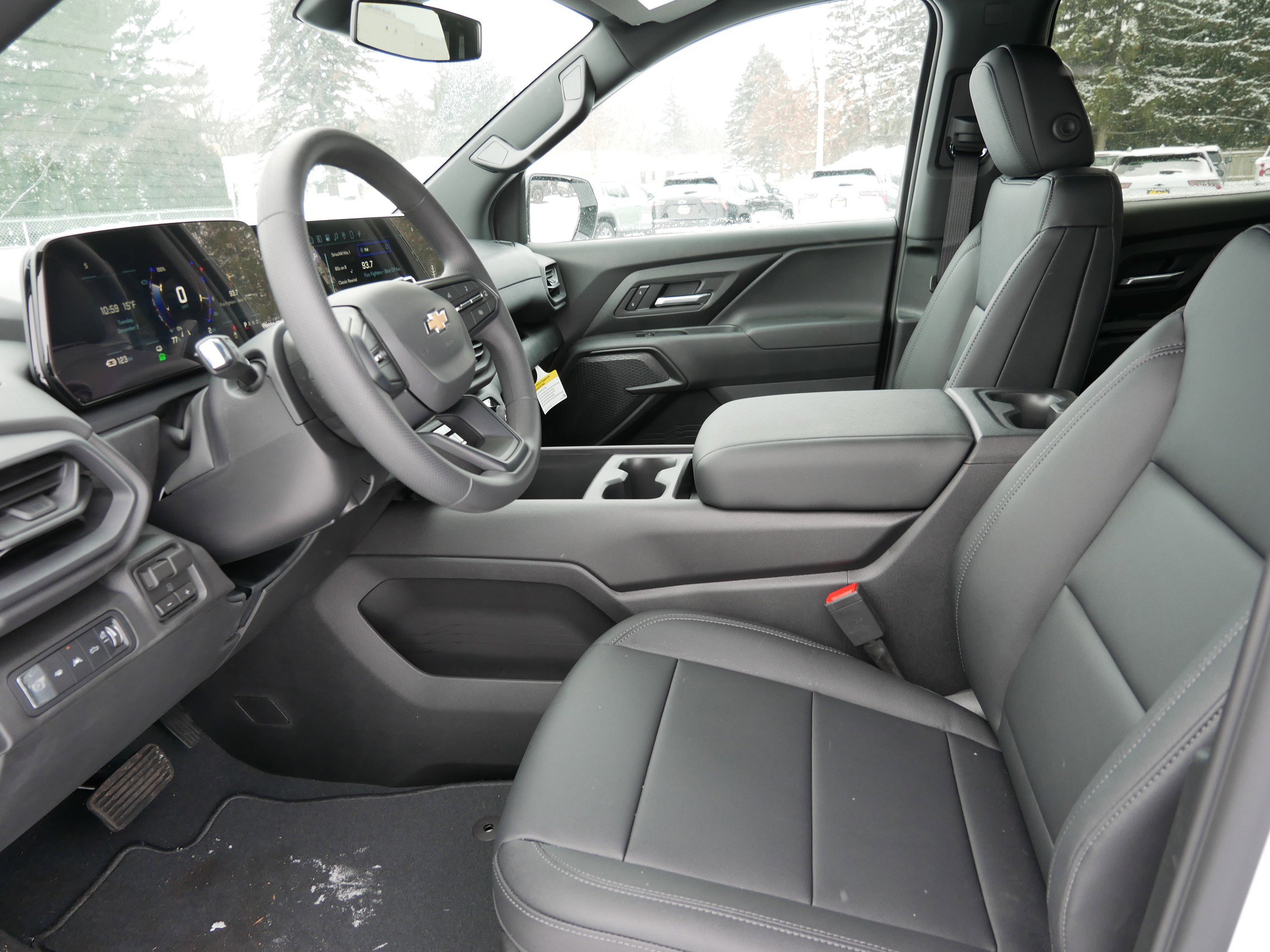 New 2026 Chevrolet Silverado EV W/T w/ LPO, Custom Package image 4