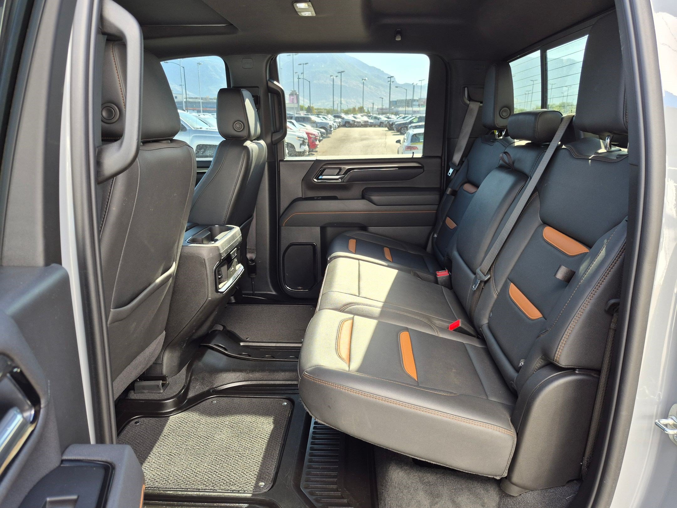Used 2025 GMC Sierra 2500 AT4 AWD/4WD image 28
