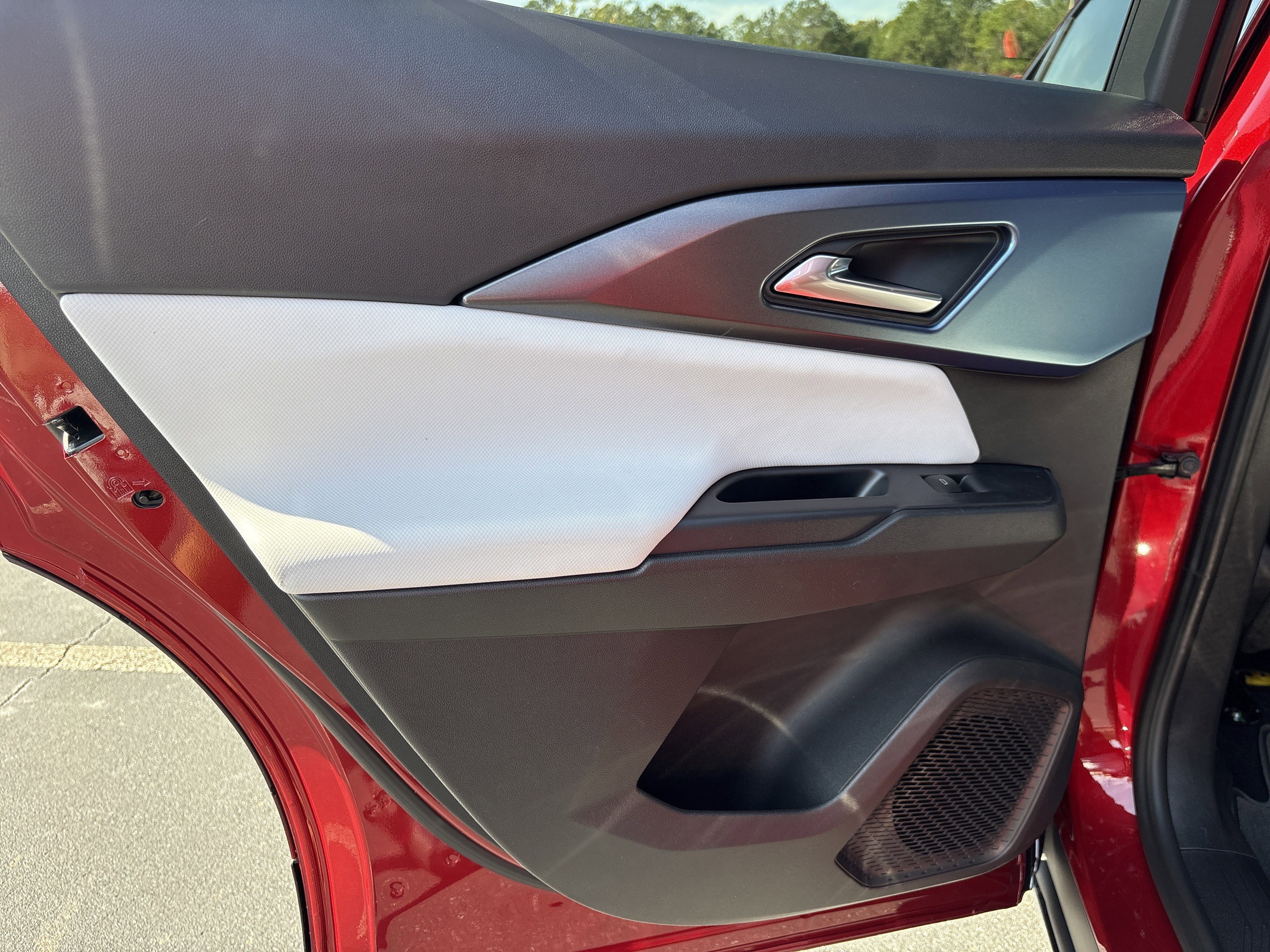 New 2026 Chevrolet Equinox EV LT w/ Convenience Package II image 21