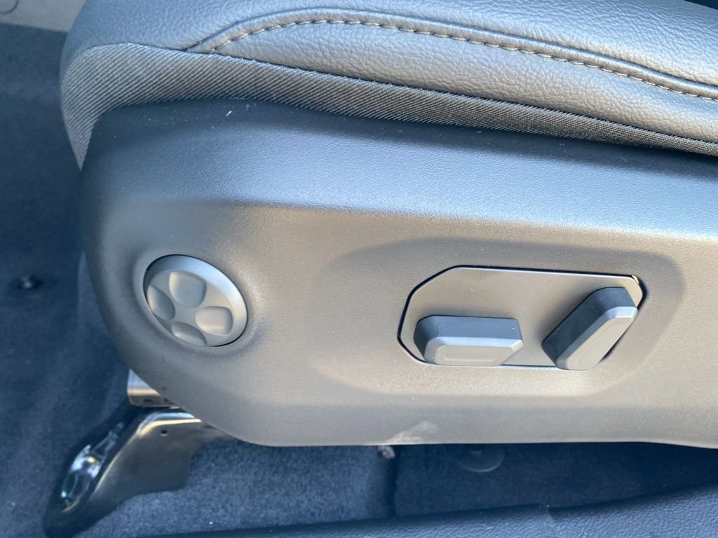 New 2025 Jeep Wrangler Sahara w/ Safety Group image 24