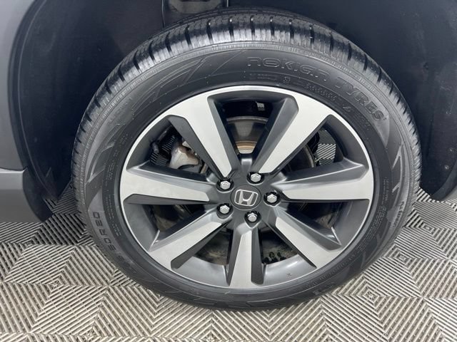 Used 2023 Honda Pilot Touring image 10