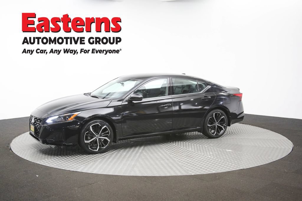 Used 2025 Nissan Altima 2.5 SR FWD image 53