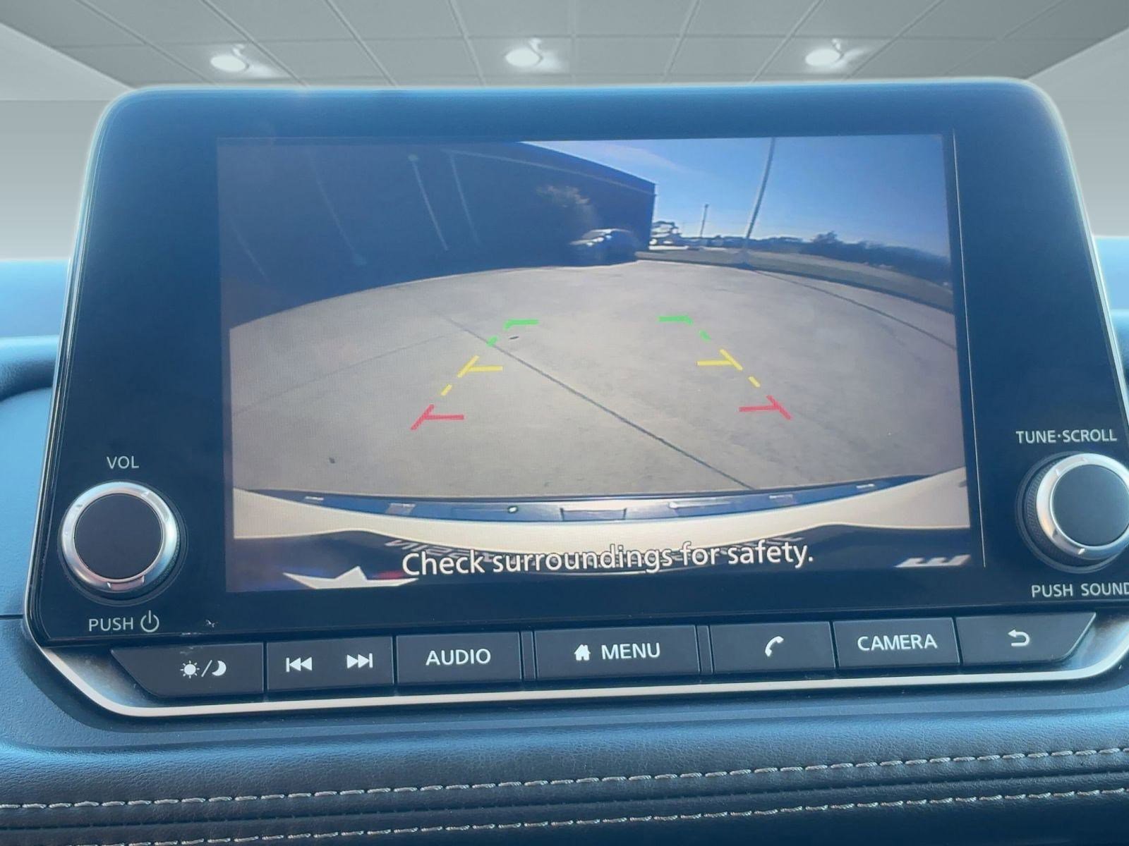 Used 2023 Nissan Rogue SV image 23