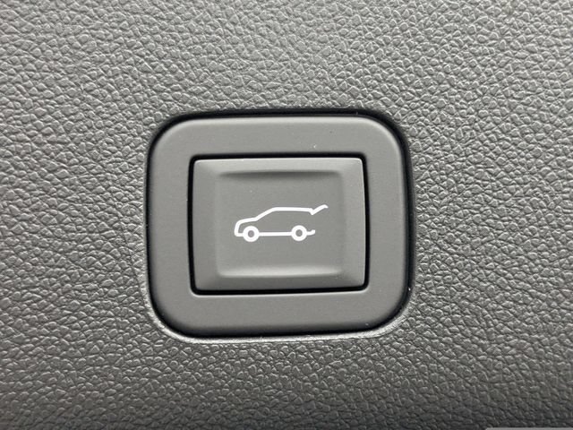 New 2026 Chevrolet Tahoe High Country AWD/4WD image 15