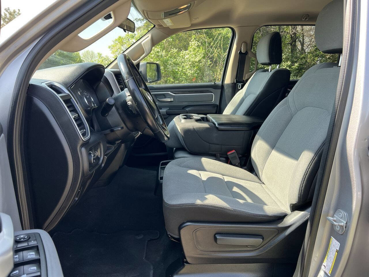 Used 2019 RAM 1500 Big Horn image 12