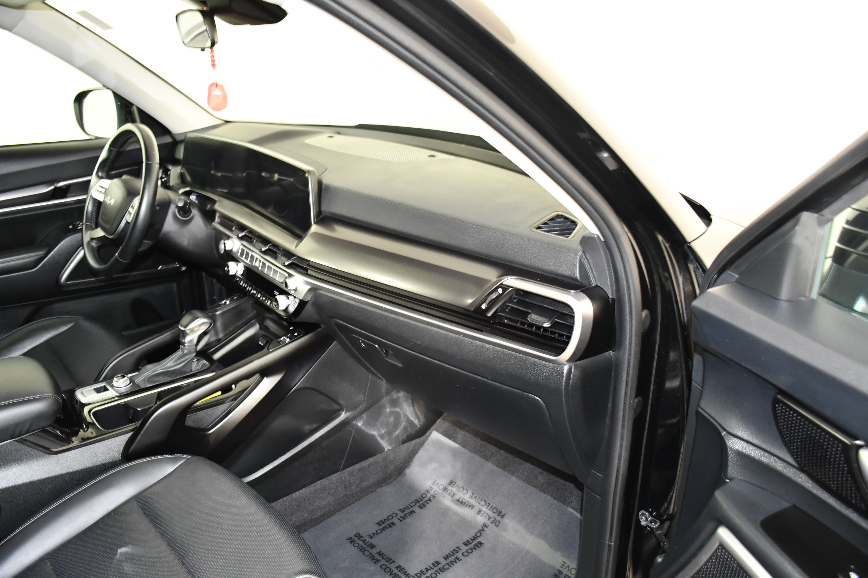 Used 2025 Kia Telluride S image 41