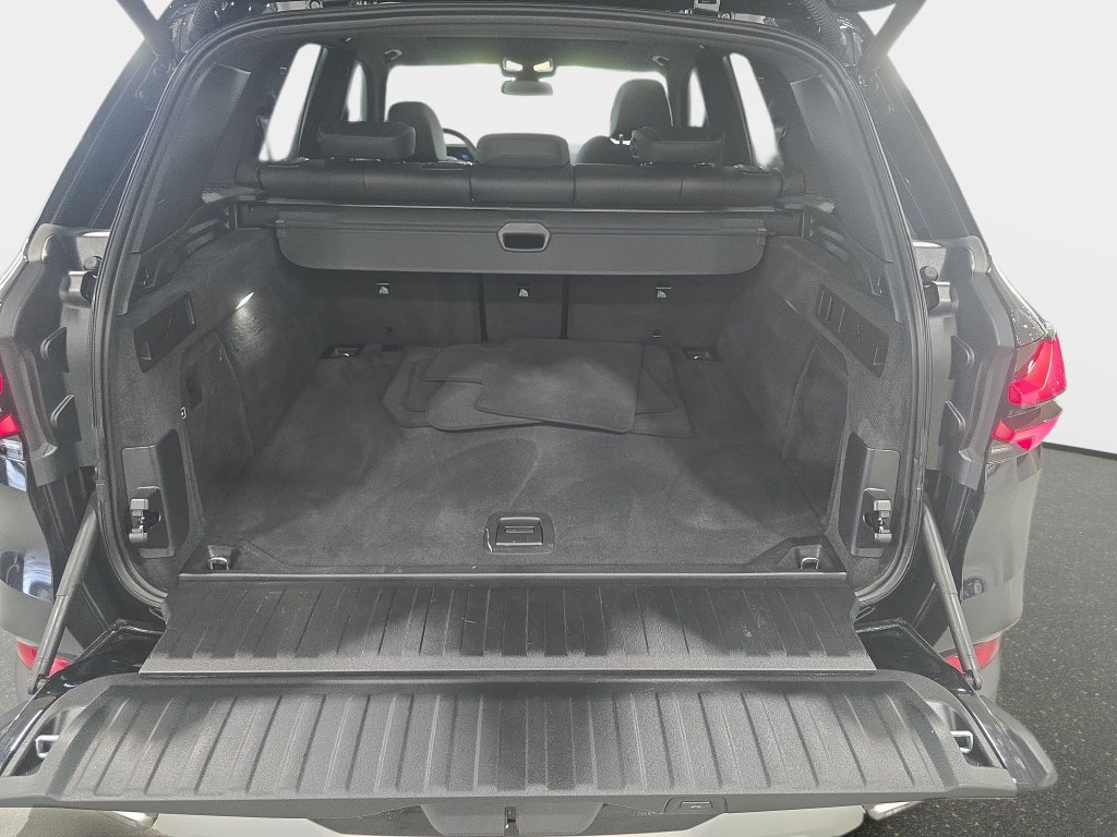 Certified 2025 BMW X5 sDrive40i RWD image 10