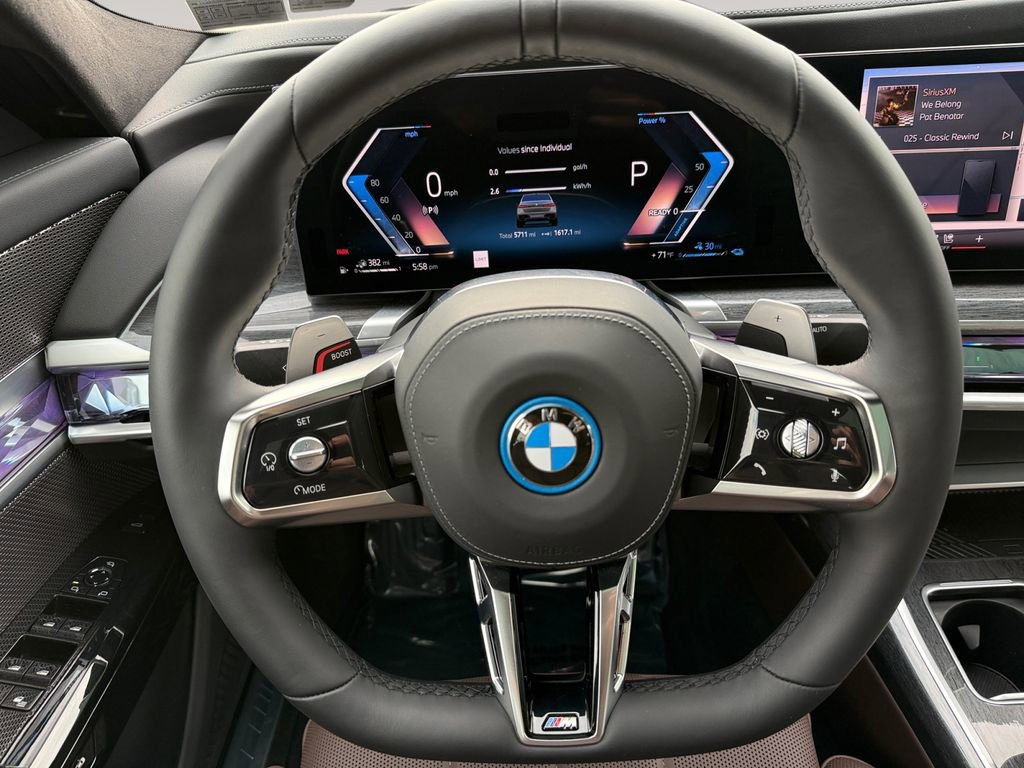 Certified 2026 BMW 750e xDrive AWD/4WD image 12