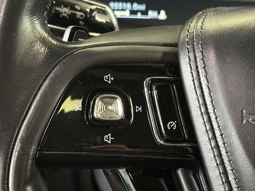 Used 2023 Lincoln Aviator Reserve w/ Elements Package Plus AWD/4WD image 24