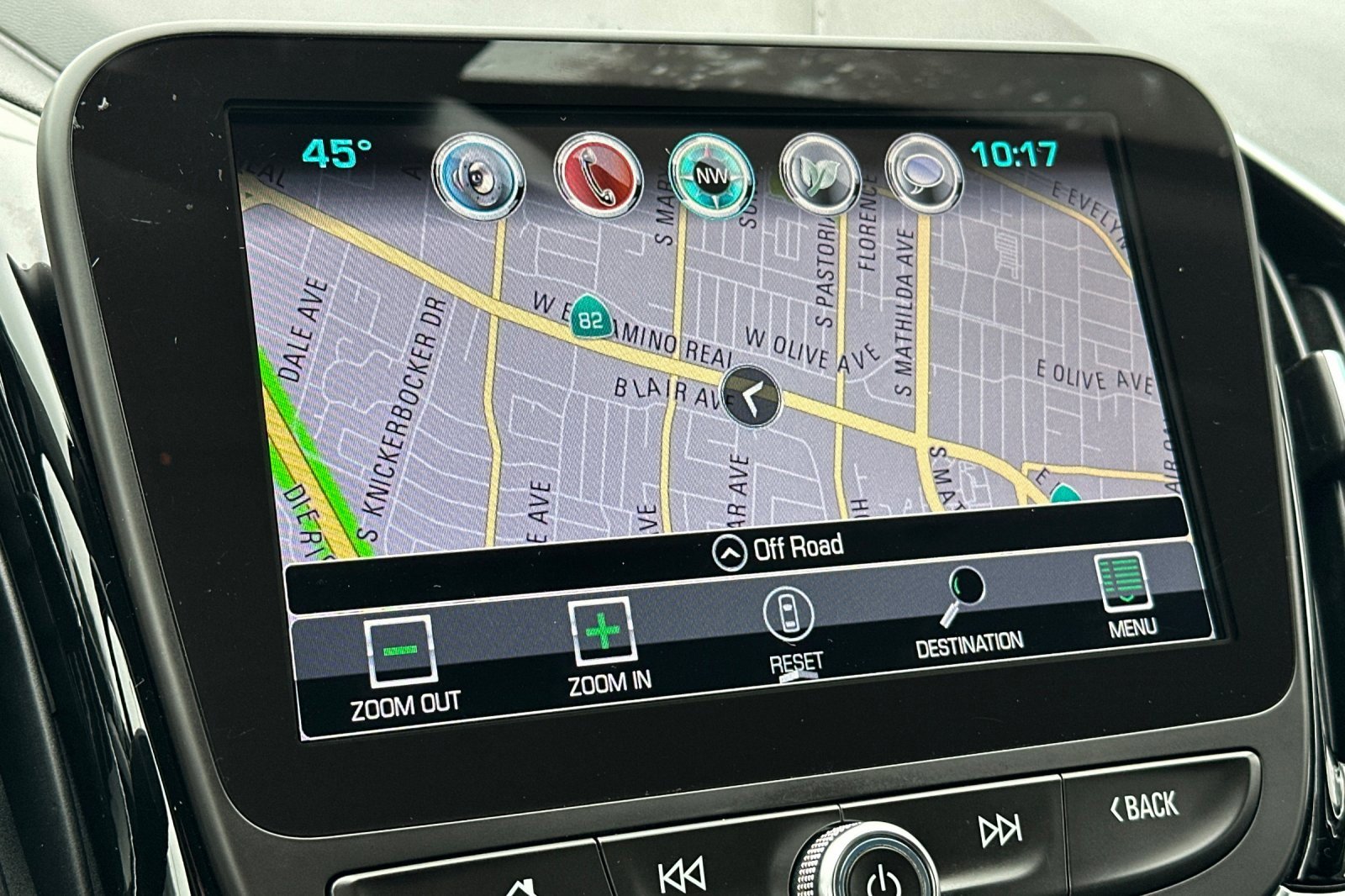 Used 2017 Chevrolet Volt Premier w/ Driver Confidence II Package image 23