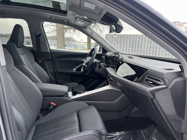 Certified 2025 Audi Q5 Premium Plus w/ Premium Plus image 28