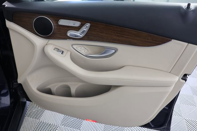 Used 2022 Mercedes-Benz GLC 300 4MATIC w/ Premium Package Lite image 28