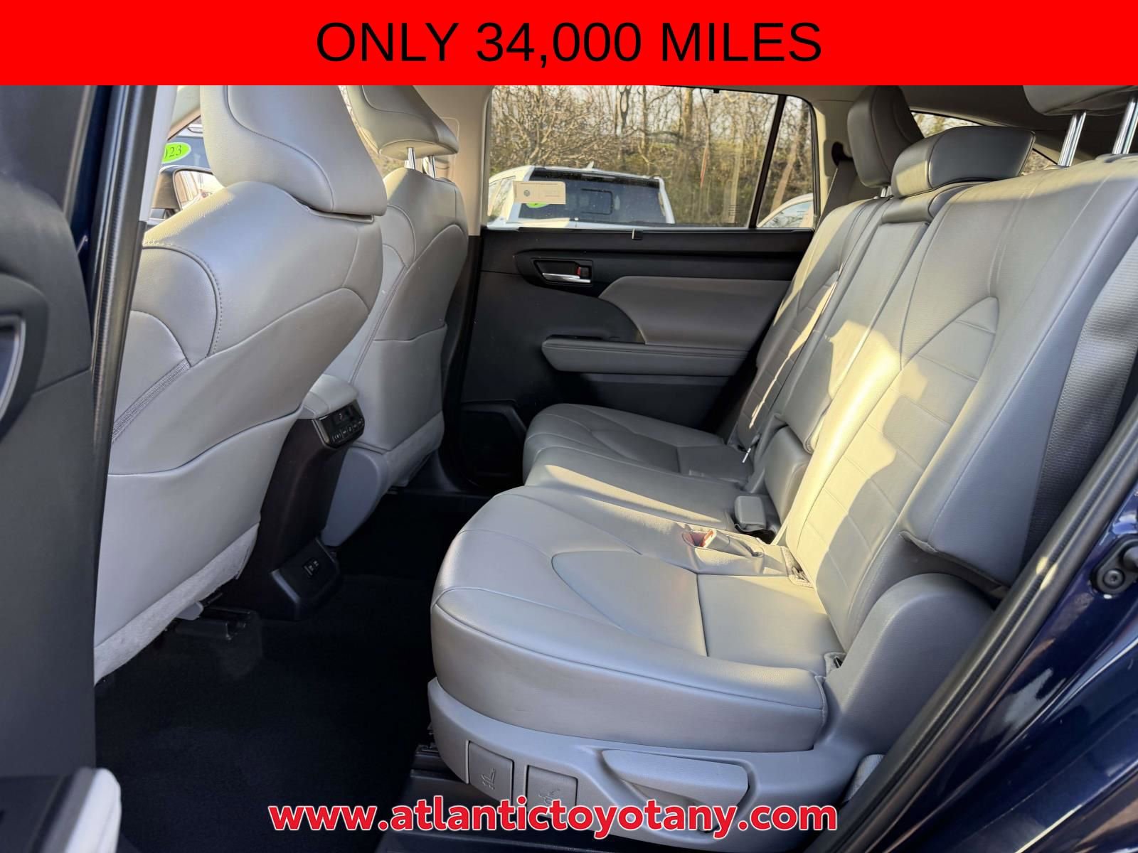 Used 2021 Toyota Highlander XLE AWD/4WD image 16