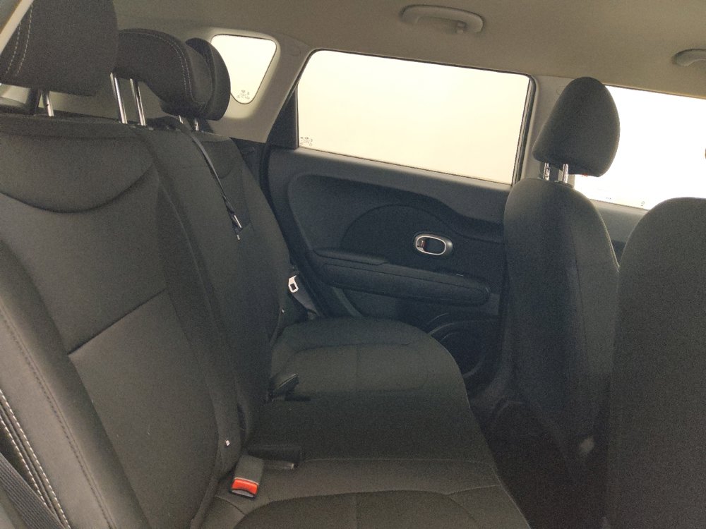 Used 2019 Kia Soul image 19