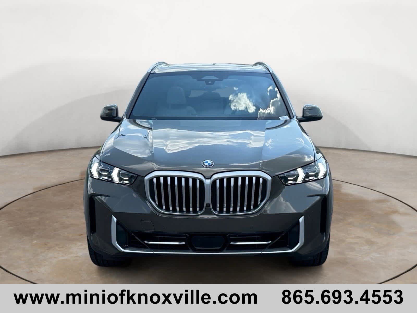 Used 2025 BMW X5 xDrive40i w/ Premium Package AWD/4WD image 8