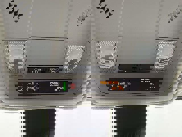 Used 2024 GMC Terrain SLE image 29