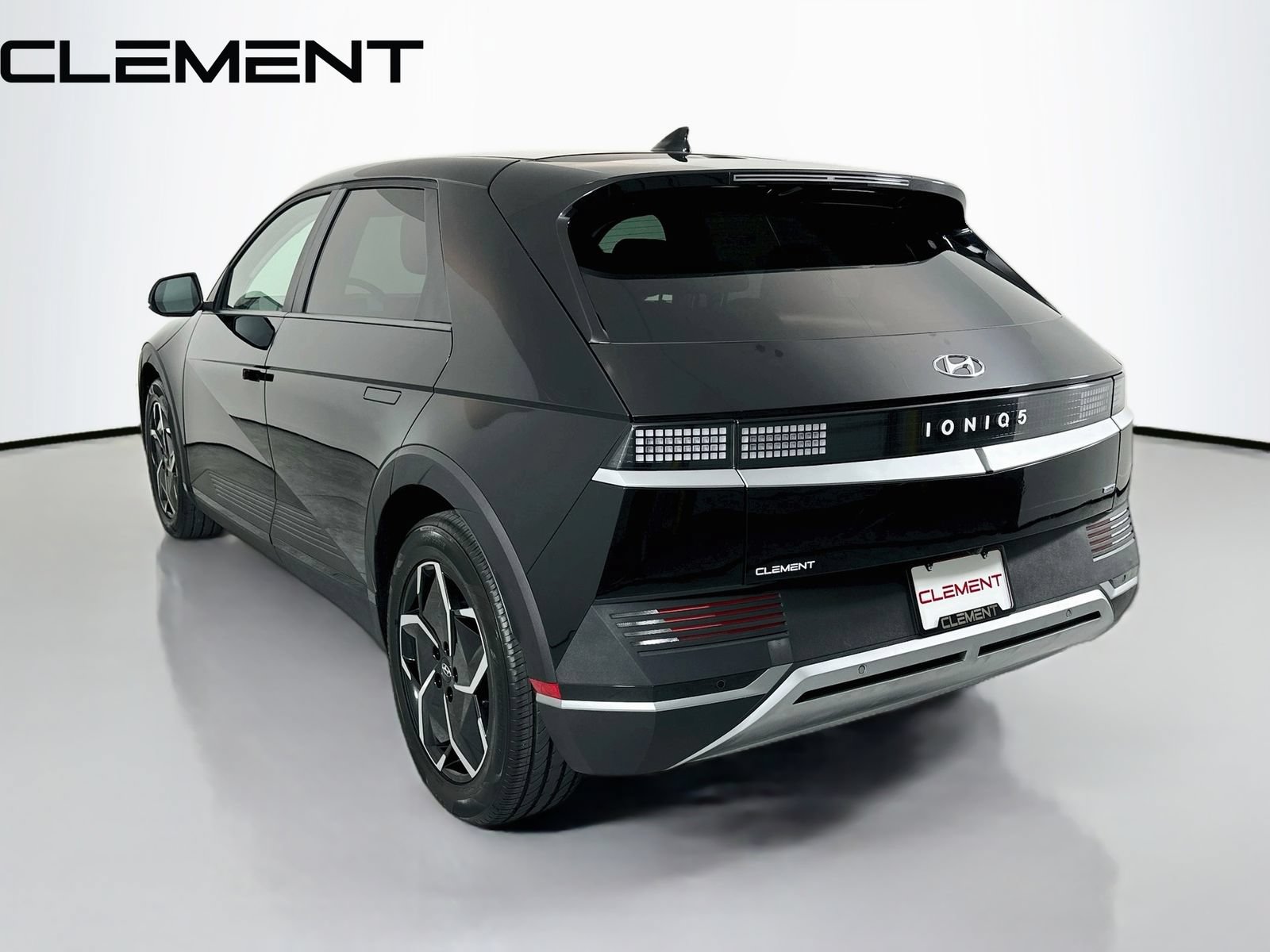Certified 2024 Hyundai Ioniq 5 SEL AWD/4WD image 10