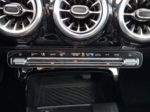 Used 2025 Mercedes-Benz CLA 250 image 18