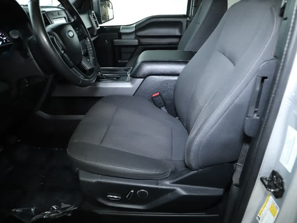 Used 2017 Ford F150 XLT w/ Equipment Group 302A Luxury AWD/4WD image 18