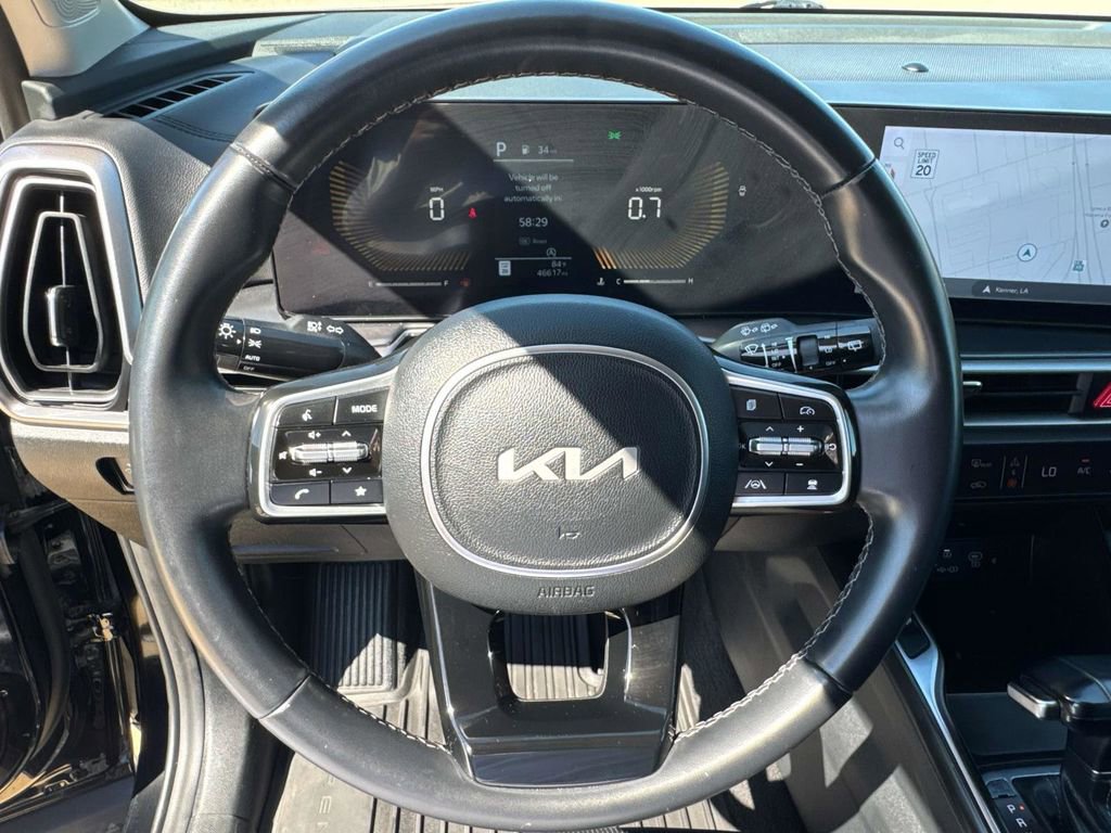 Used 2025 Kia Sorento S w/ Panoramic Sunroof Package FWD image 24