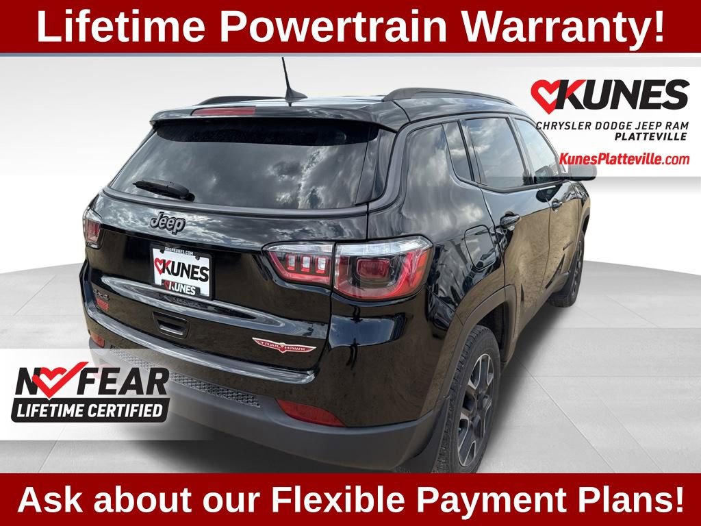 Used 2019 Jeep Compass Trailhawk w/ Cold Weather Group AWD/4WD image 4