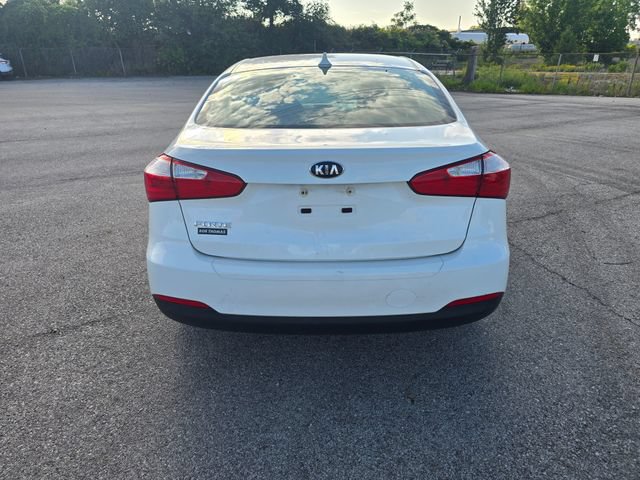 Used 2016 Kia Forte LX FWD image 4