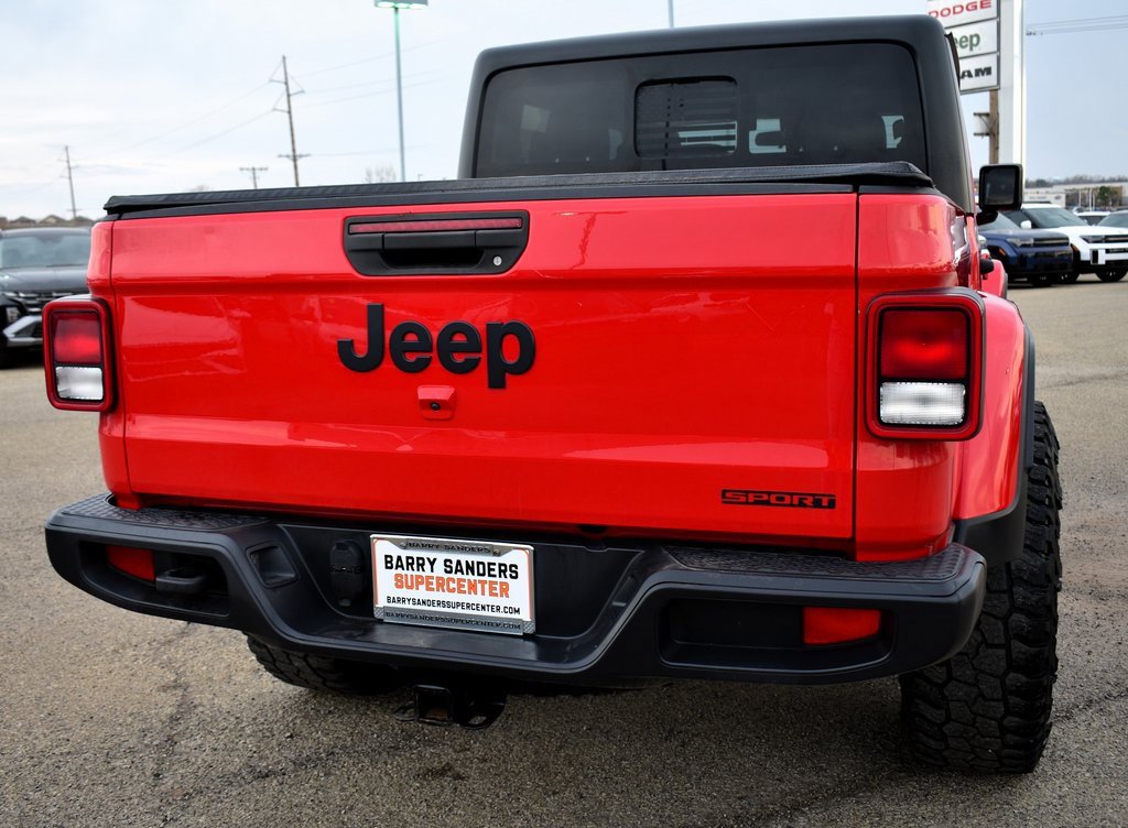 Used 2021 Jeep Gladiator Sport image 10