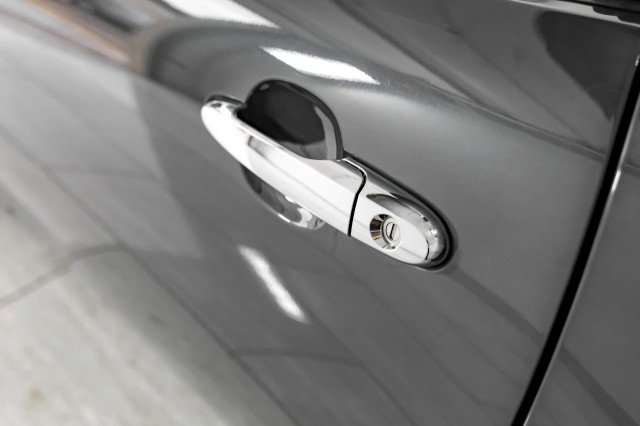 Used 2009 Pontiac Solstice GXP RWD image 25