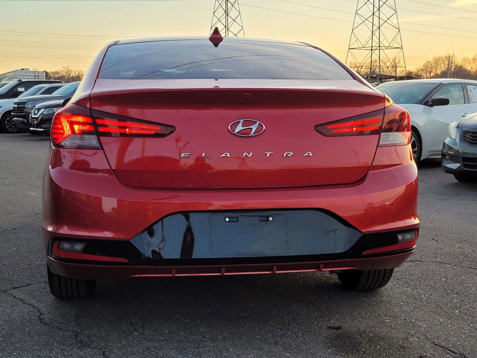 Used 2020 Hyundai Elantra SEL FWD image 6