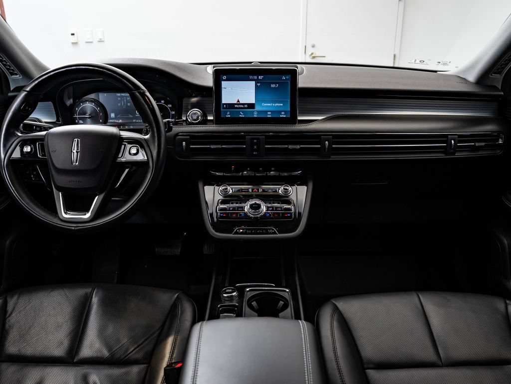 Used 2022 Lincoln Corsair AWD w/ Premium Package image 32