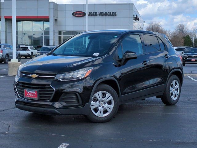 Used 2018 Chevrolet Trax LS image 2