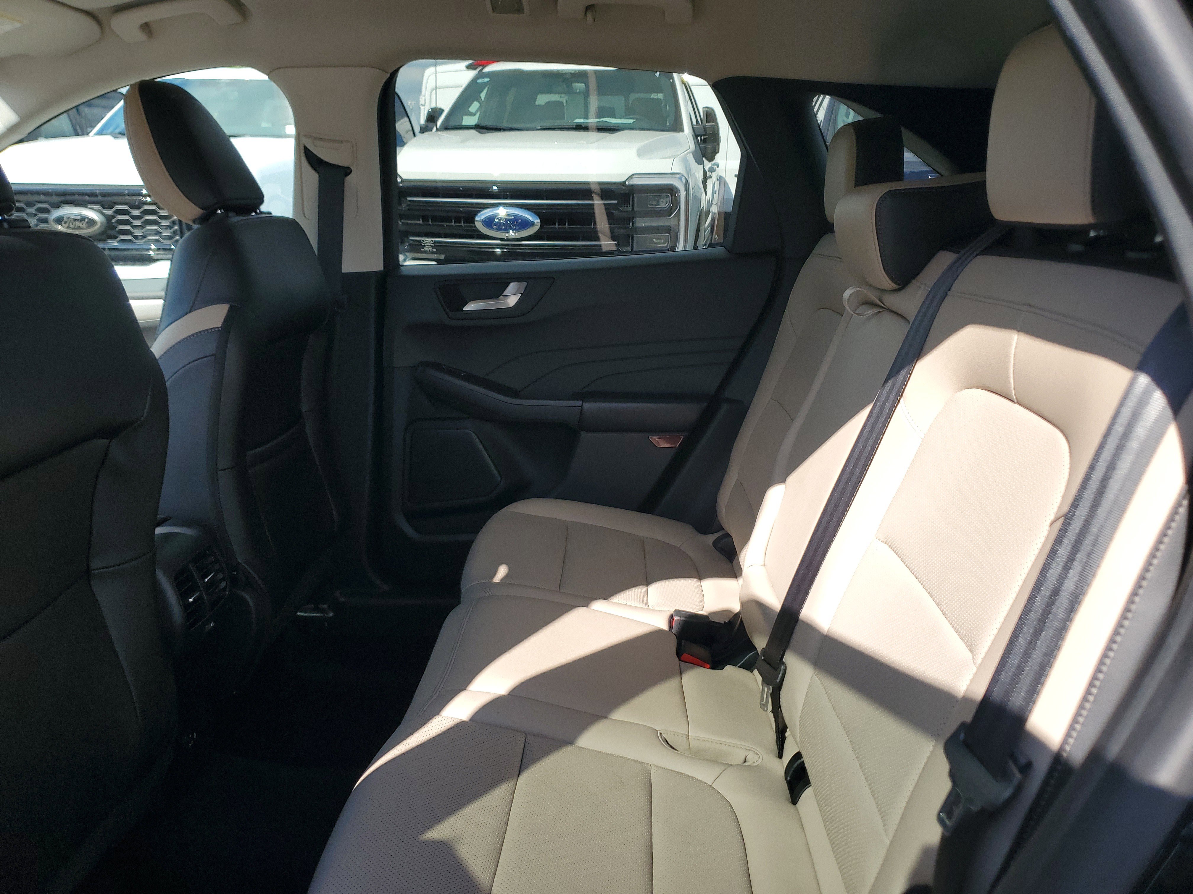 Used 2021 Ford Escape SEL image 14