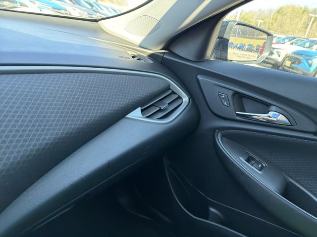 Used 2023 Chevrolet Malibu LT image 24