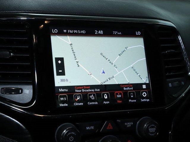 Used 2020 Jeep Grand Cherokee Altitude image 25