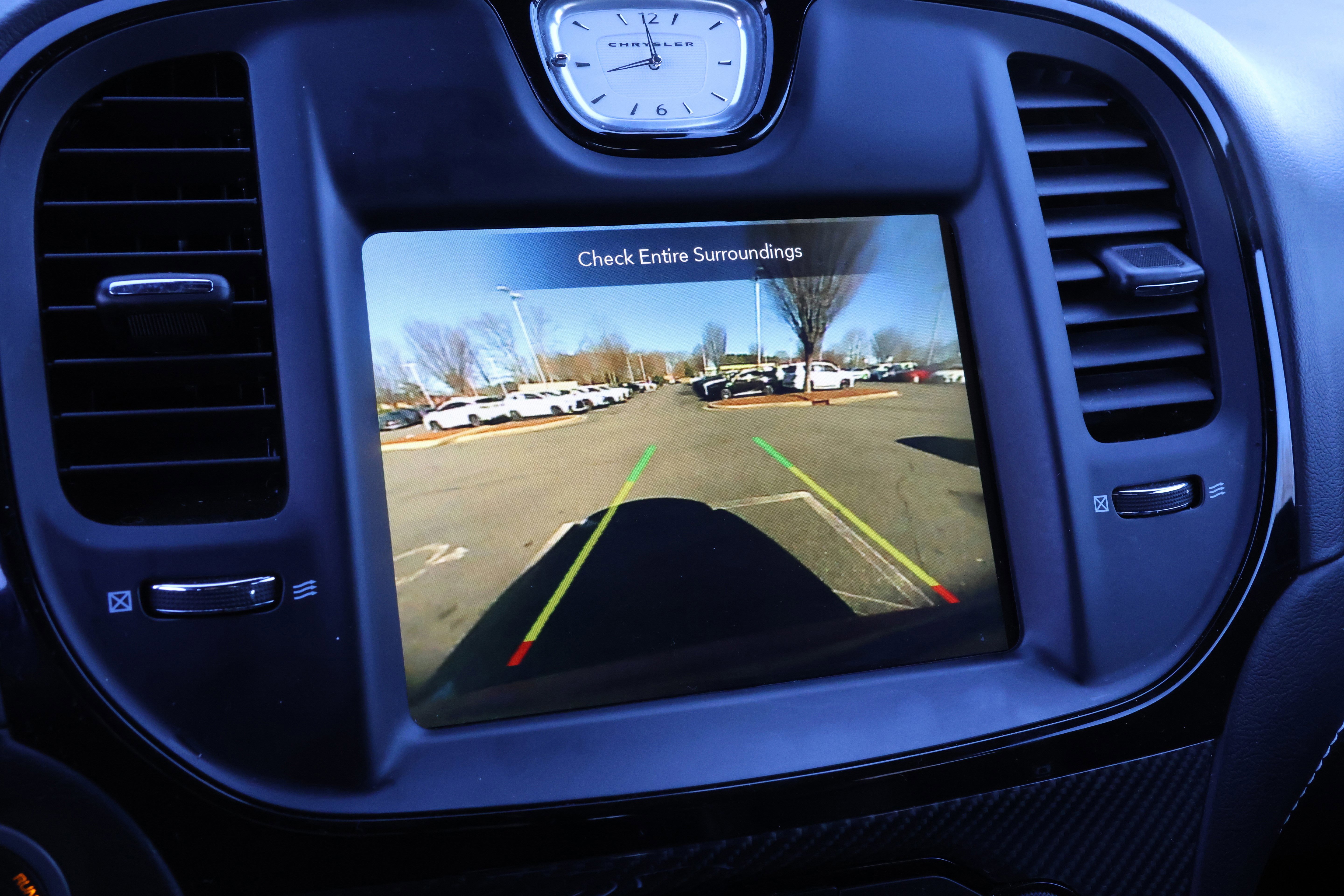 Used 2023 Chrysler 300 C image 26