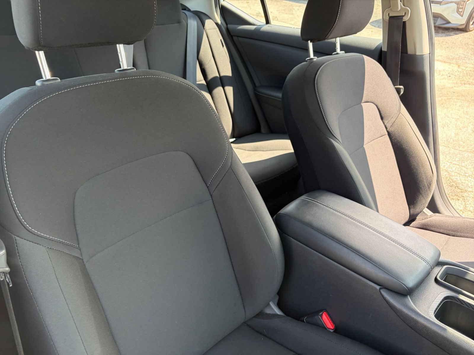 Used 2025 Nissan Sentra S FWD image 33