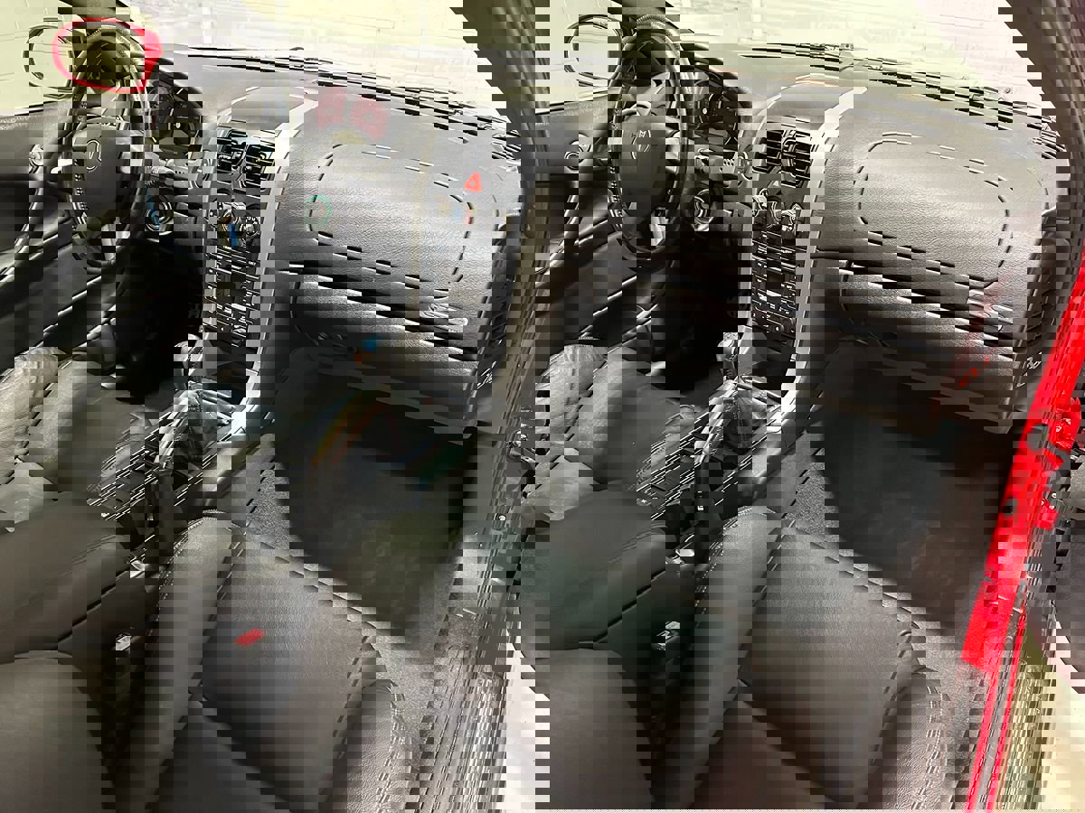 Used 2006 Pontiac GTO image 13