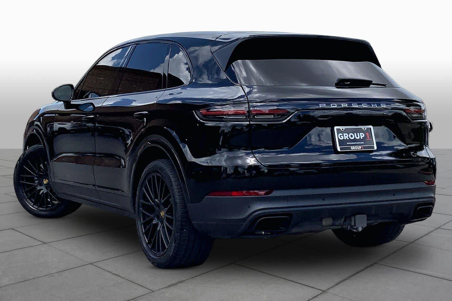 Used 2021 Porsche Cayenne AWD/4WD image 11