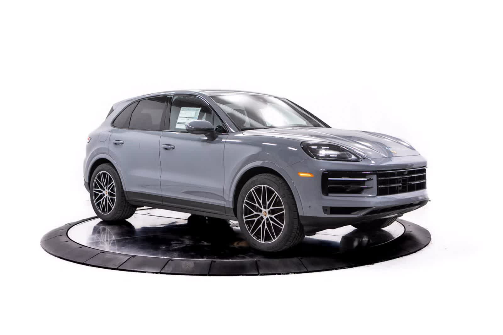 Certified 2026 Porsche Cayenne AWD/4WD image 9