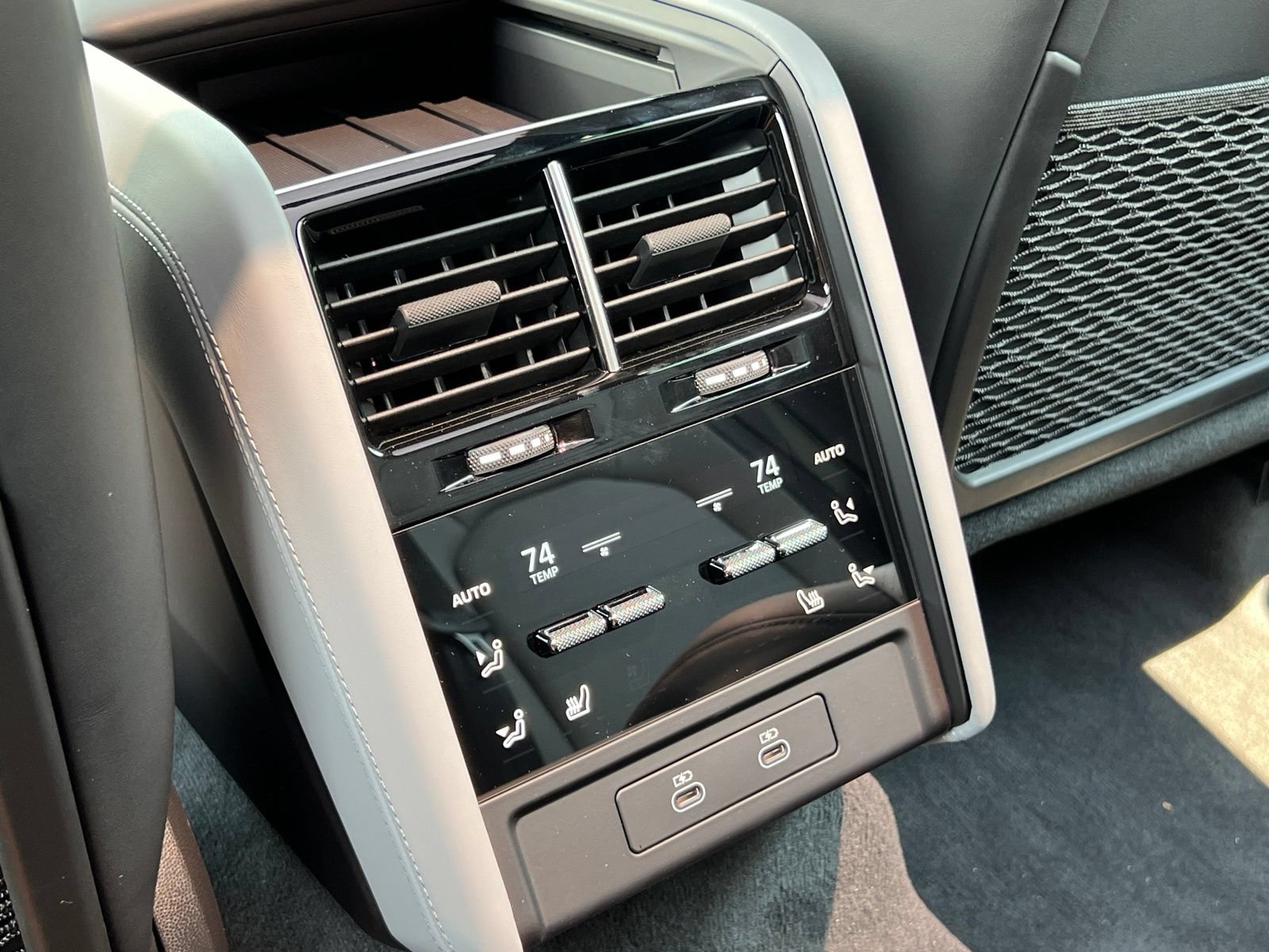 New 2026 Porsche Cayenne Electric AWD/4WD image 18